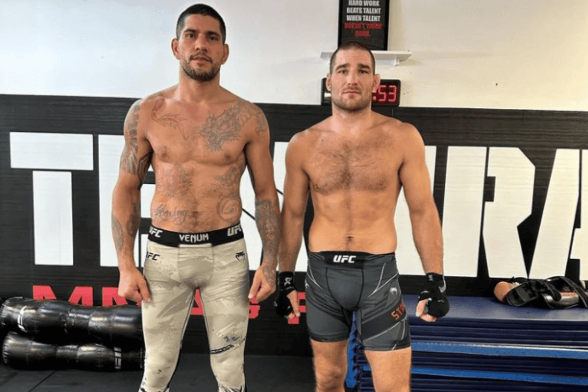 Alex Pereira Surprises Fans by Showing Support at UFC 297 Press Conference 1 Alex Pereira Surprises Fans by Showing Support at UFC 297 Press Conference